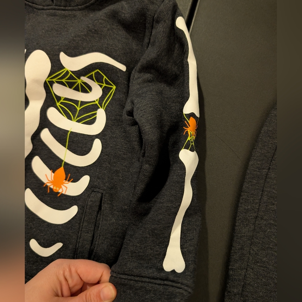 Cat & Jack Charcoal Gray Hoodie & Pant Set with Neon Green Accent Size 4T - Picture 4 of 10
